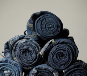 blue-jeans-fabric-details